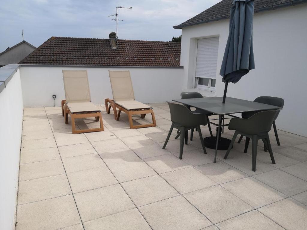 Place Alexandre Stanier Apt N 7 Avec Terrasse Asnelles Esterno foto