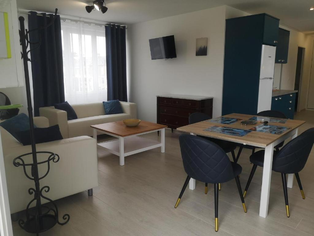 Place Alexandre Stanier Apt N 7 Avec Terrasse Asnelles Esterno foto